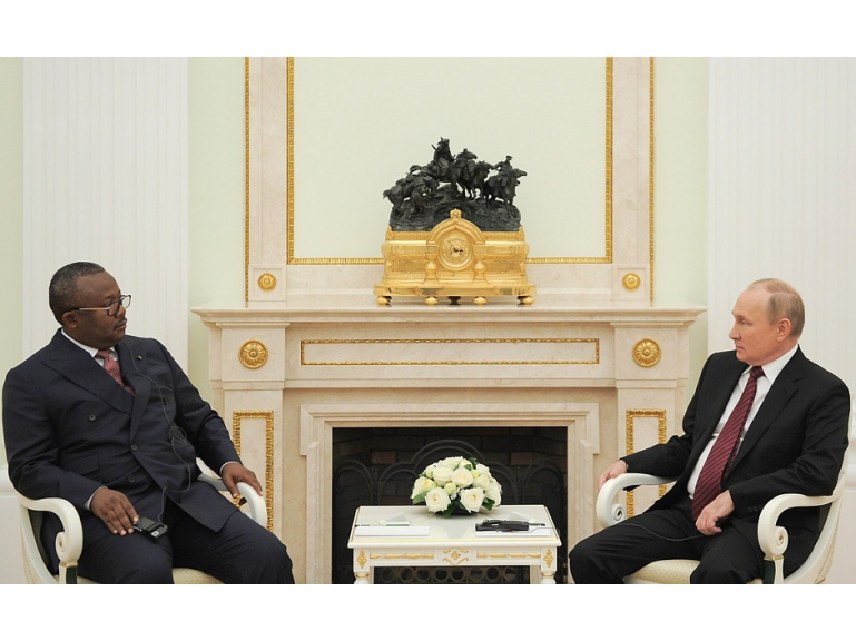 Encontro da Sua Excelência Senhor Vladimir Putin, Presidente da Federação da Rússia, com a Sua Excelência Senhor Umaro Sissoco Embalo, Presidente da República da Guiné-Bissau